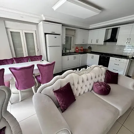 Large Luxury Near Lara Villa Altinkum (Antalya)