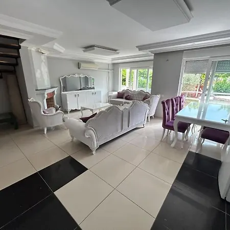 Large Luxury Near Lara Altinkum (Antalya)
